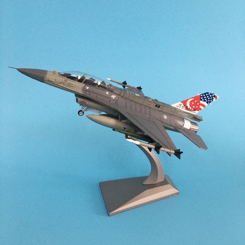 Aircraft Plane model 1:72 F16 Singapore Fighter Toy For Collection Airplane AV8R