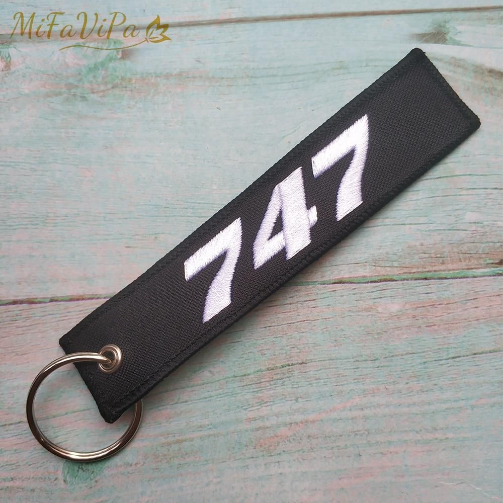 1 SET Boeing 777 747  Embroidery Key Chain THE AVIATOR