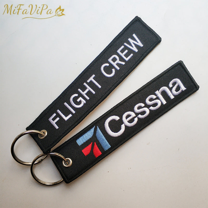 2 PCS CESSNA Aviator Keychain Aircraft Key Chain FLIGHT CREW AV8R
