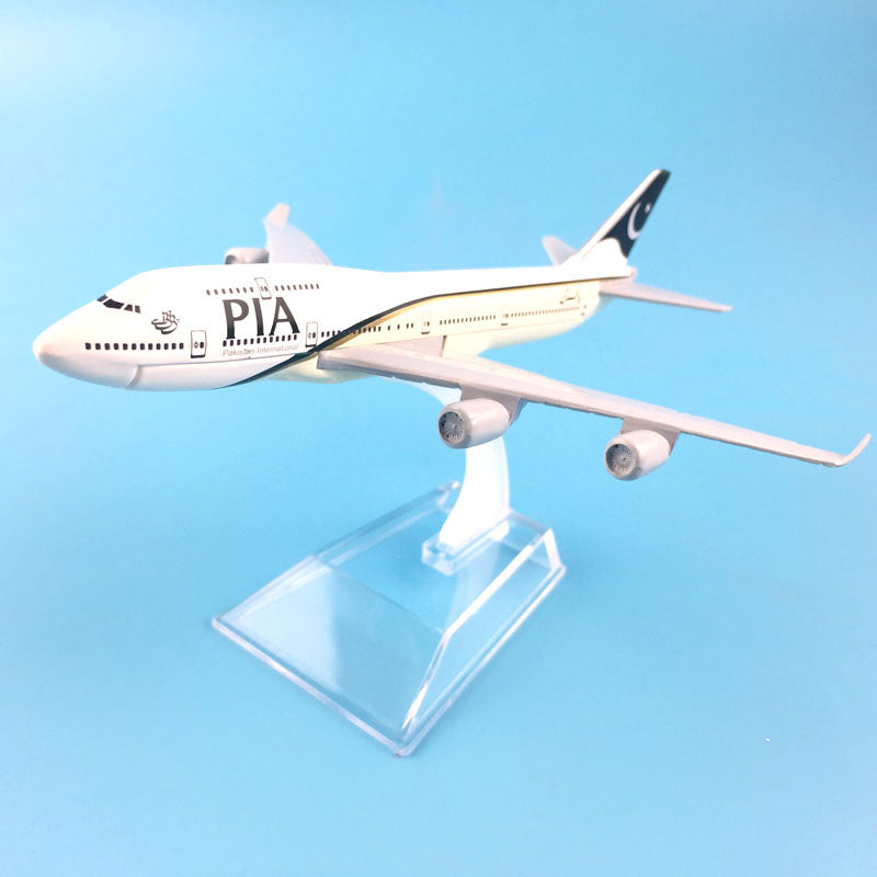 Air Pakistan PIA B747 Airways Aircraft Boeing 747 400 Airlines Airplane AV8R
